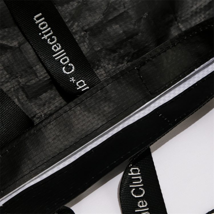 Waterproof Portable Black Hand Laminated PP Woven Shopping Bag Customized Logo - Image 2